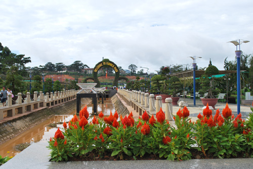 du lich vuon hoa da lat