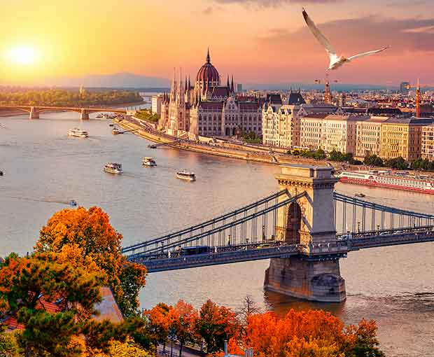 Du lịch Châu Âu mùa Thu - Tour Đông Âu - Đức - Séc - Slovakia - Hungary - Áo từ Sài Gòn 2025