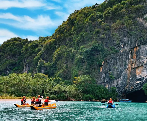 TOUR ĐÀ NẴNG MÙA THU 4N3Đ | CAO NGUYÊN BÀ NÀ - PHỐ CỔ HỘI AN - CỐ ĐÔ HUẾ - THÁNH ĐỊA LA VANG - ĐỘNG PHONG NHA