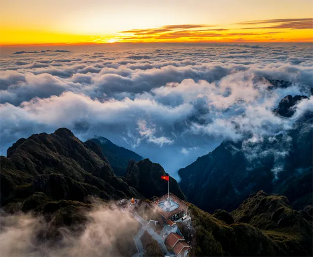 TOUR ĐÔNG TÂY BẮC MÙA THU 5N4Đ | SAPA - BẢN CÁT CÁT - FANSIPAN - HÀ GIANG - ĐỒNG VĂN - SÔNG NHO QUẾ