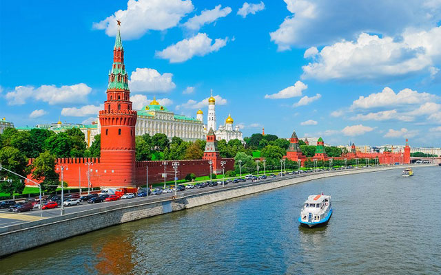 Khám phá thành phố Moscow cổ kính xinh đẹp khi du lịch Nga