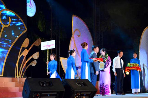 Công ty Du Lịch Việt được Vinh danh tại Lễ hội Tôn vinh thương hiệu Du lịch TP.HCM 2014