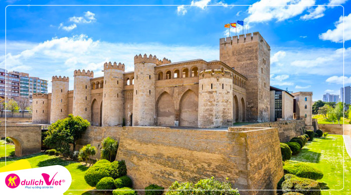 Palacio de la Aljafería – Cung điện Aljafería là lâu đài mang phong cách Ma-rốc 