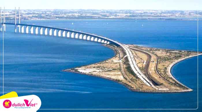Du lịch Đan Mạch tham quan chụp anh cầu Oresund