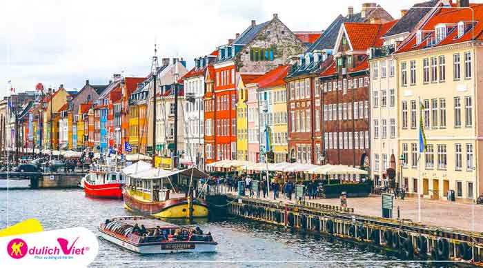Du lịch Đan Mạch tham quan kênh đào Nyhavn