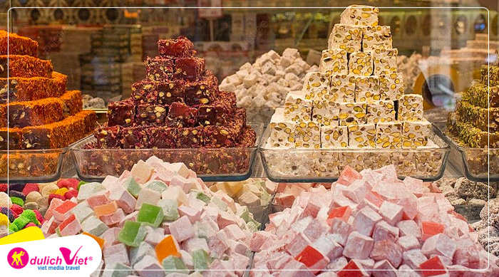 Du lịch Thổ Nhĩ Kỳ Hè tham quan cửa hàng bánh kẹo