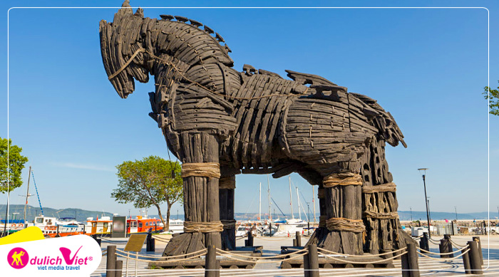 Tour Thổ Nhĩ Kỳ tham quan Ngựa gỗ Trojan