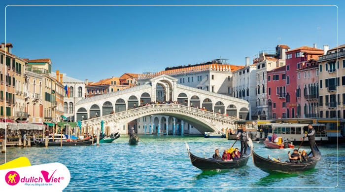 sông Venice – nổi tiếng là thành phố du lịch hấp dẫn trên thế giới,