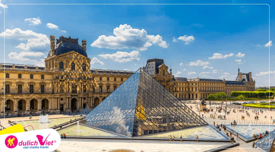 Cung điện Louvre