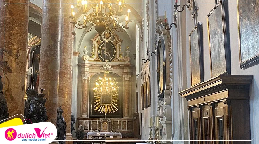Nhà thờ Hofkirche