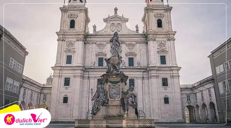 Nhà Thờ Salzburger Dom
