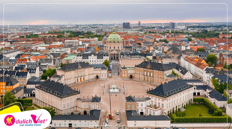 Cung điện Amalienborg Palace