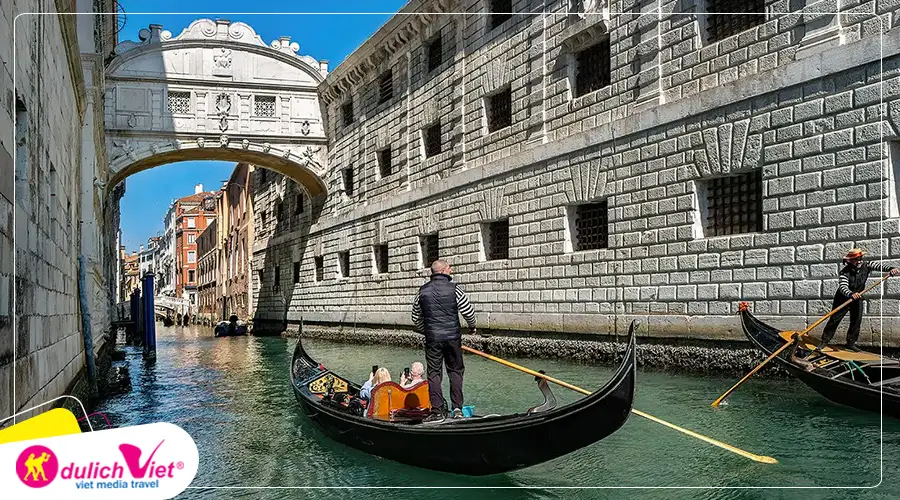 Bridge of Sighs - Cầu Than Thở