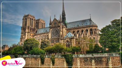 nha-tho-lon-strasbourg-du-lich-viet