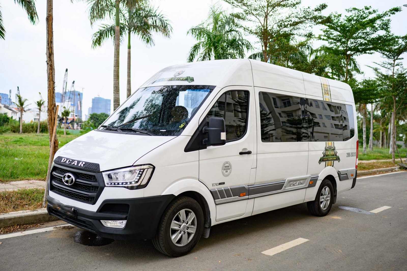 Địa chỉ cung cấp dịch vụ thuê xe Limousine dcar uy tín