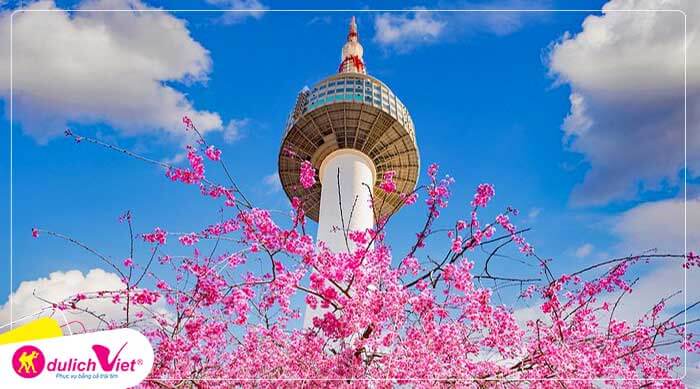 Tháp N Seoul - tọa lạc trên núi Namsan