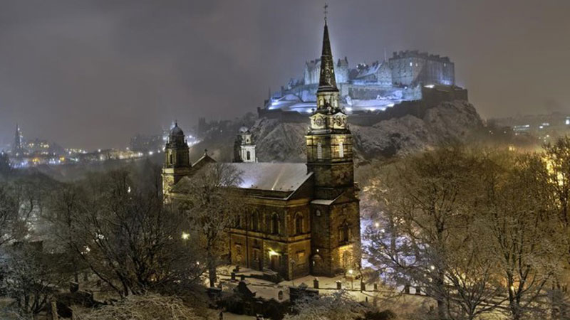 Edinburgh màu xám ảm đạm đặc trưng xứ lạnh