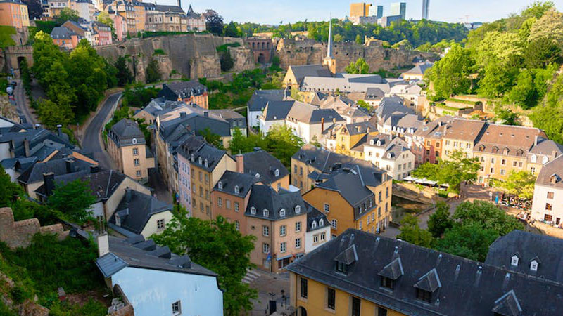 Luxembourg nhìn từ ban công