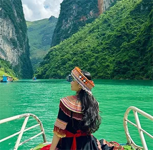 TOUR ĐÔNG BẮC LỄ 30/4 | HÀ GIANG - ĐỒNG VĂN - BẢN GIỐC - HANG PẮC BÓ - HỒ BA BỂ (6N5Đ)