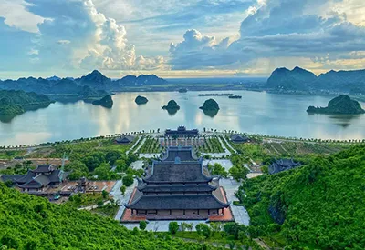 TOUR MIỀN BẮC MÙA HÈ 5N4Đ | TAM CHÚC - NINH BÌNH - HẠ LONG