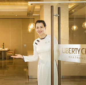 Combo Du lịch Nha Trang Khách sạn 4 Sao Liberty Central từ Sài Gòn 2023