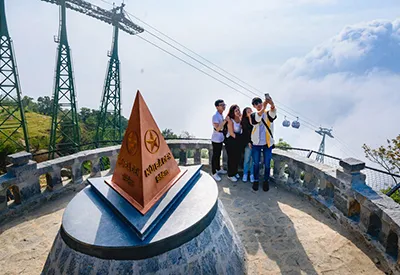 TOUR TÂY NINH LỄ 30/4 | NÚI BÀ - ĐỈNH VÂN SƠN - BUFFET NĂM CHÂU