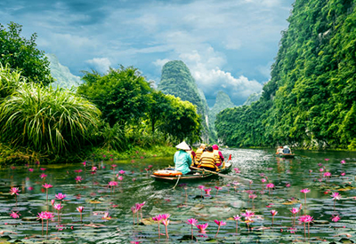 Du lịch Hà Nội - Yên Tử - Hạ Long - Bắc Ninh - Đền Đồ - Ninh Binh - Tràng An - Sapa từ Sài Gòn 2023
