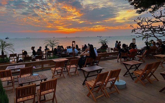 Mách bạn 6 quán cafe view biển xuất sắc nhất trong combo Vũng Tàu