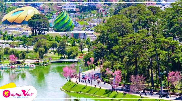 quang-truong-lam-vien-du-lich-viet
