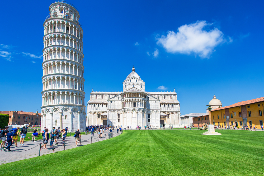 Du lịch Ý tham quan tháp nghiêng Pisa