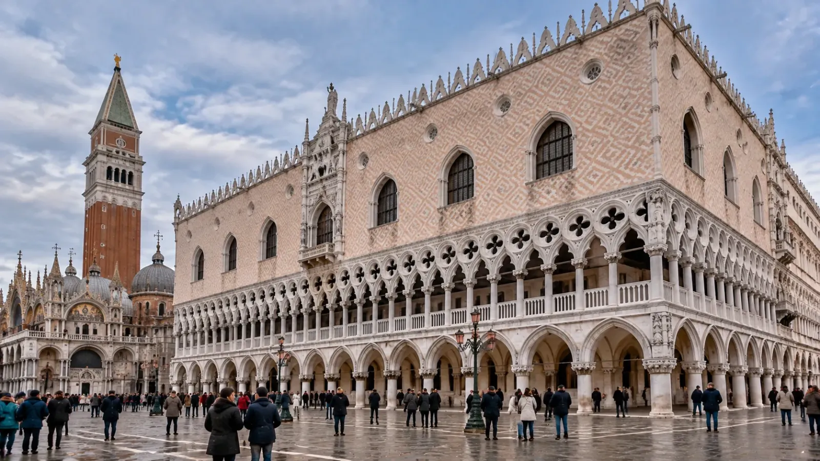 Cung điện Doge tại quảng trường San Marco ở Venice, Ý