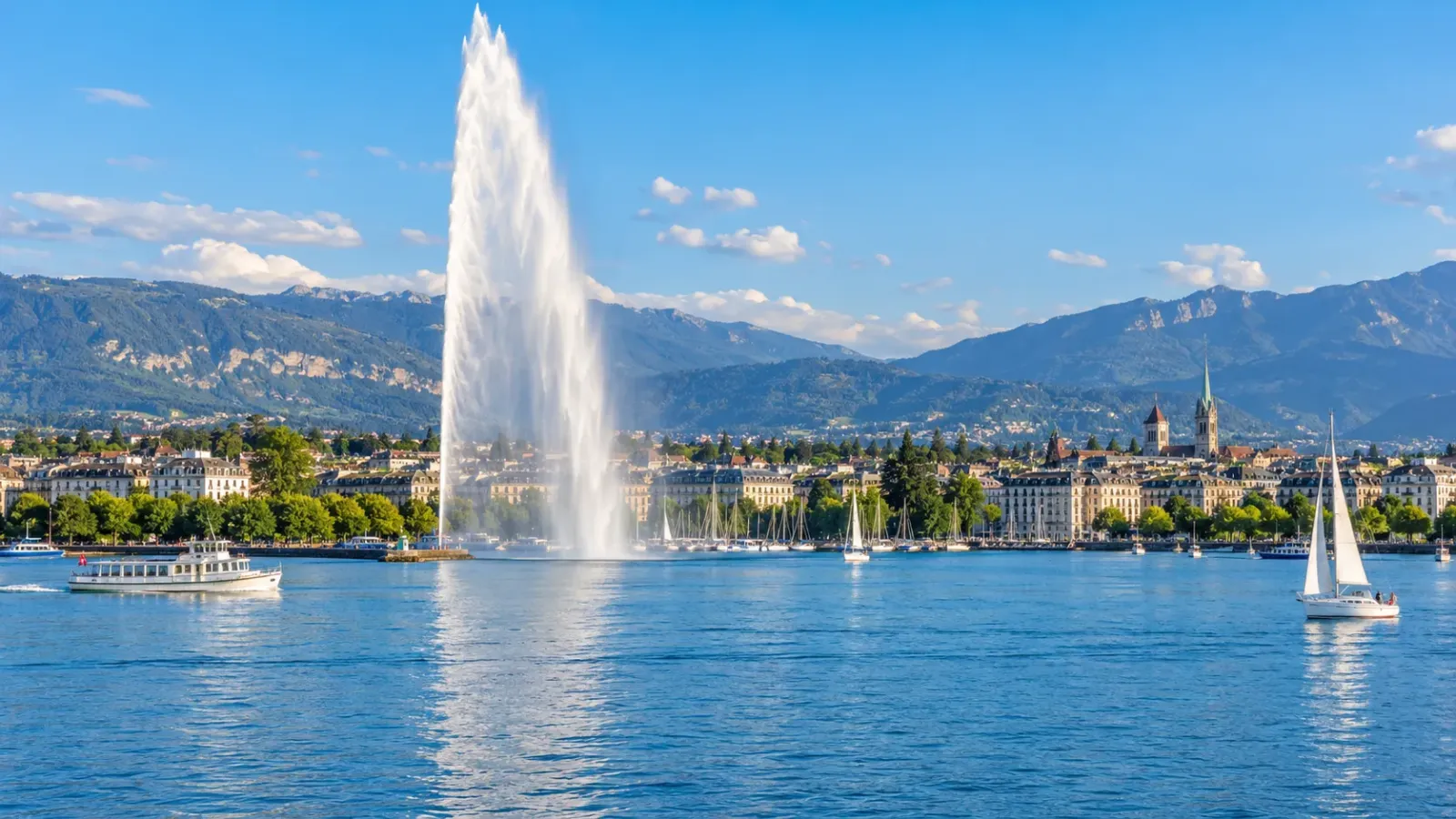 Đài phun nước Jet d'Eau đang hoạt động trên hồ Geneva tại thành phố Geneva Thụy Sĩ