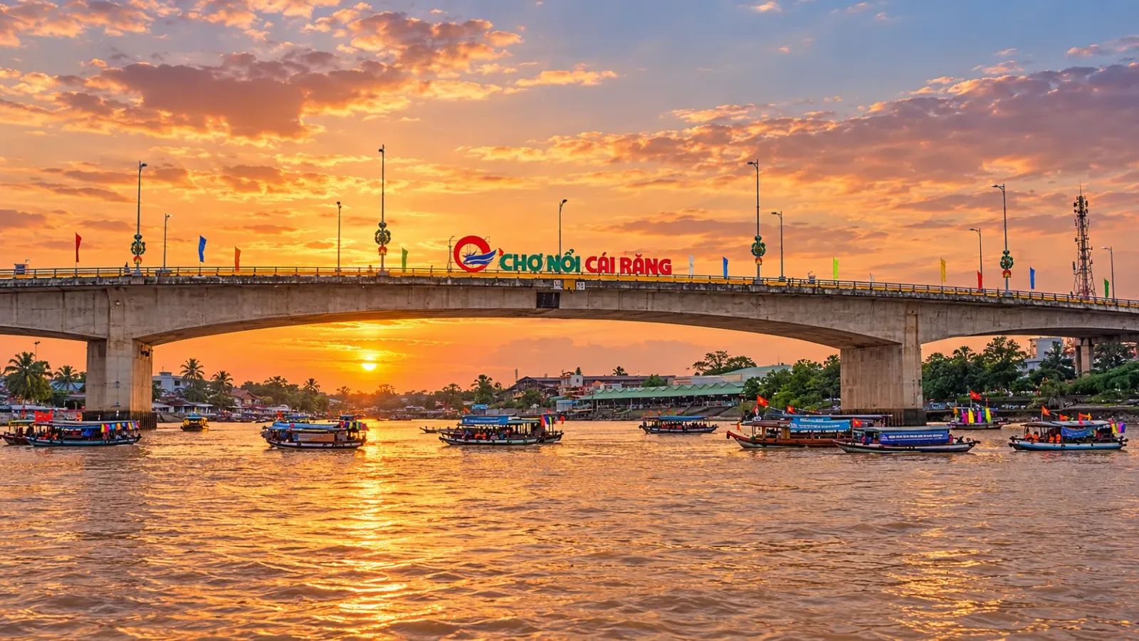 hoàng hôn chợ nổi Cái Răng vào buổi chiều