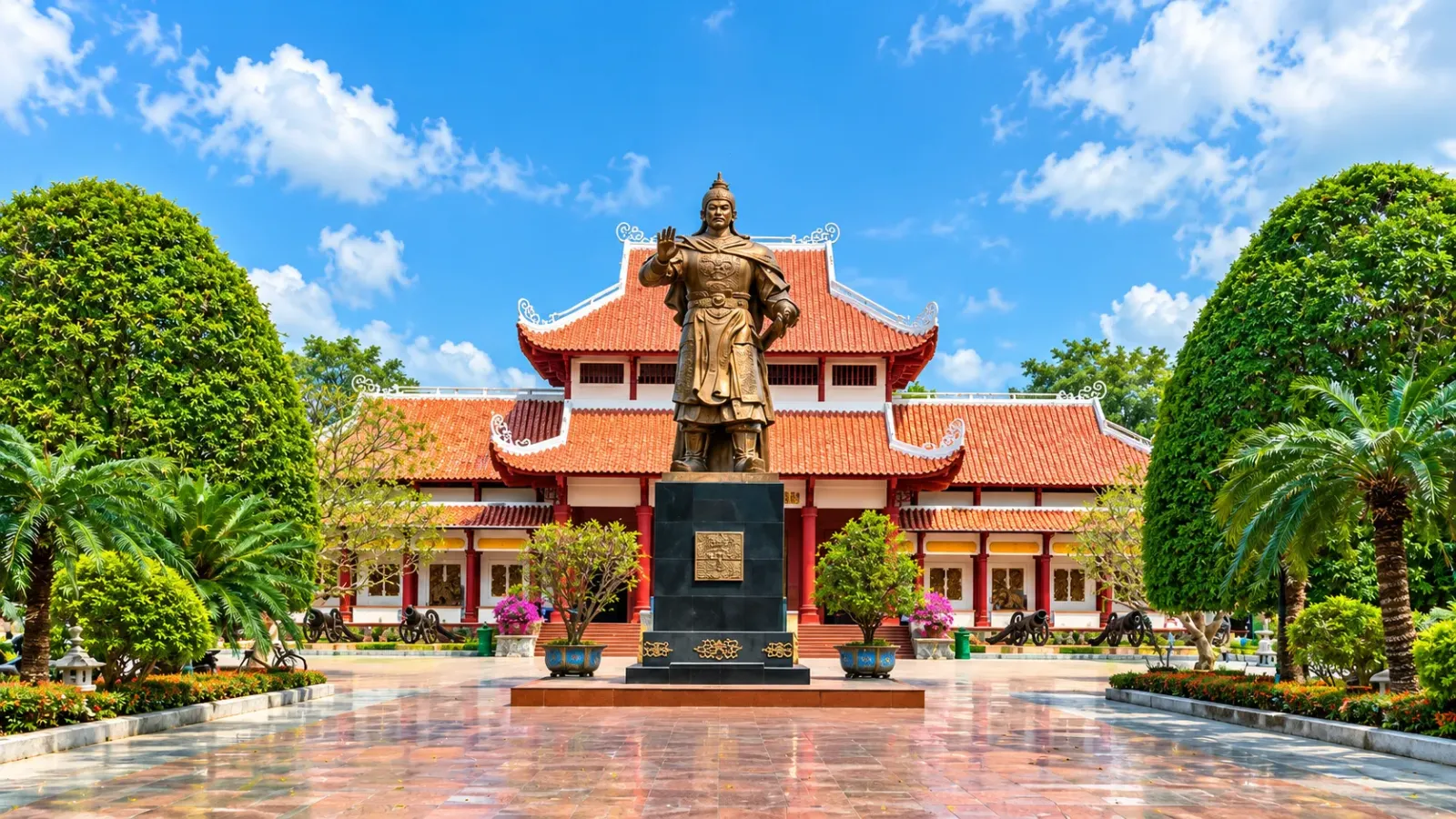 Không gian kiến trúc và trưng bày tại Bảo tàng Quang Trung ở vùng Tây Sơn