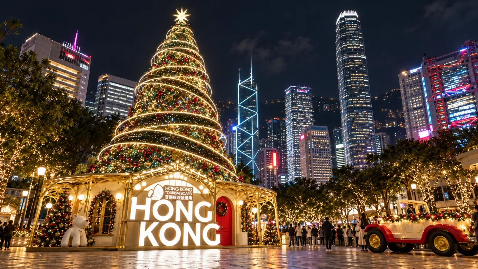 Không gian trang trí Giáng sinh với cây thông và ánh đèn lễ hội tại Hồng Kông