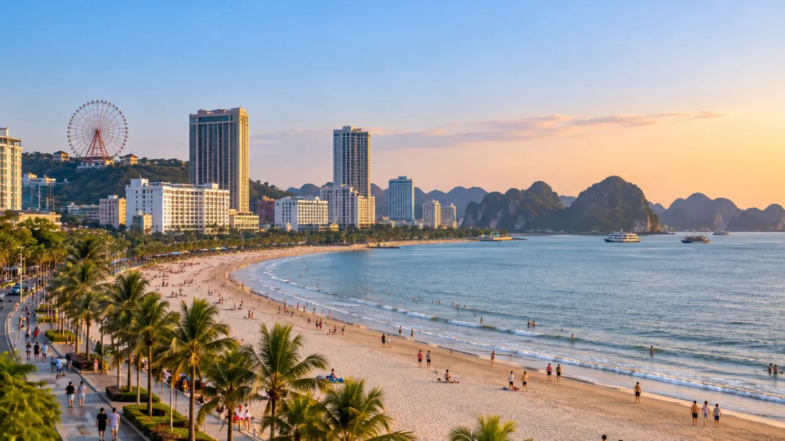 Không gian ven biển Bãi Cháy tại Hạ Long với bãi cát và các công trình du lịch
