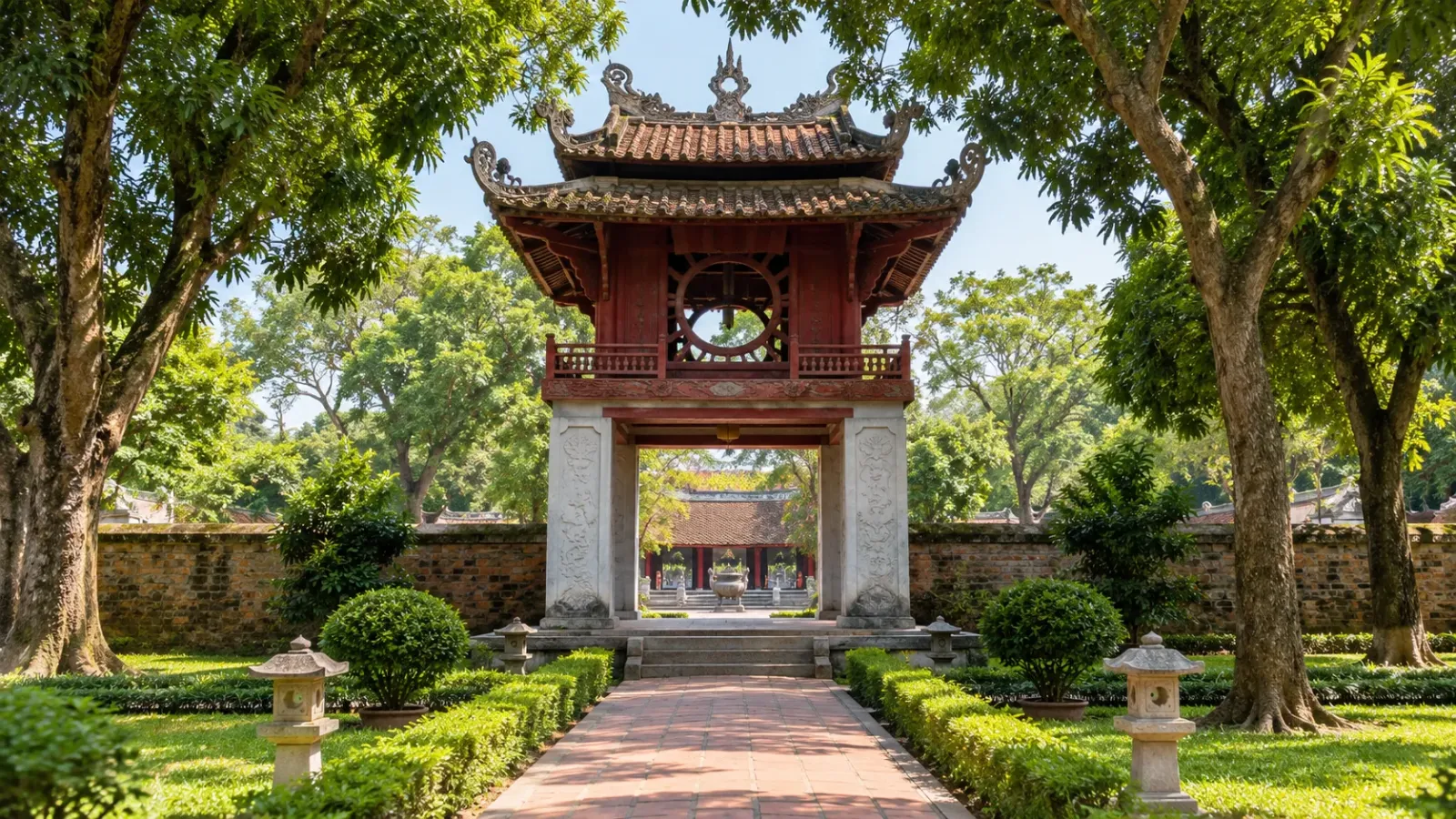 Khuê Văn Các trong khuôn viên di tích Văn Miếu Quốc Tử Giám Hà Nội.