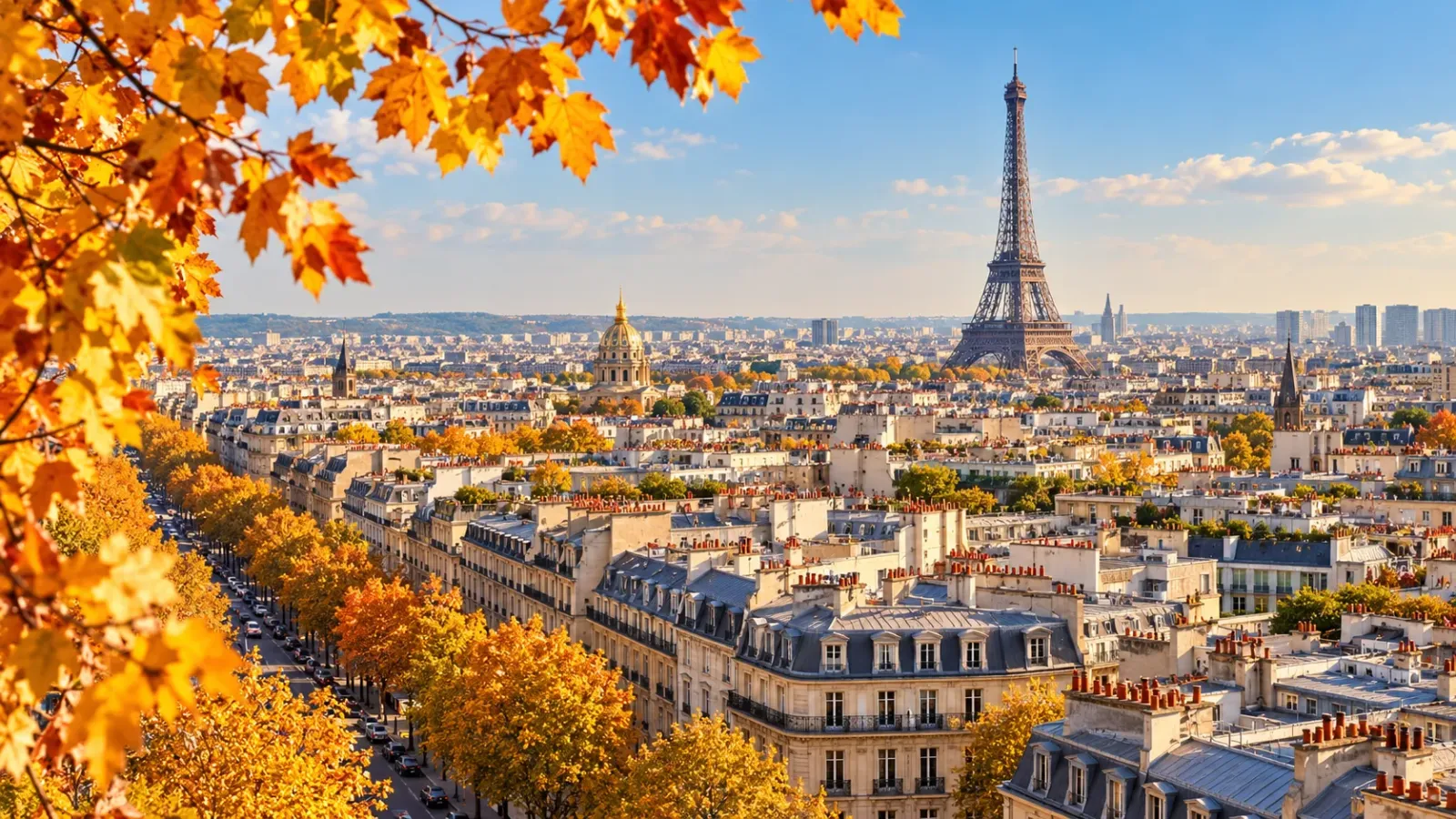 Khung cảnh Paris mùa thu với tháp Eiffel, những mái nhà và tán lá vàng
