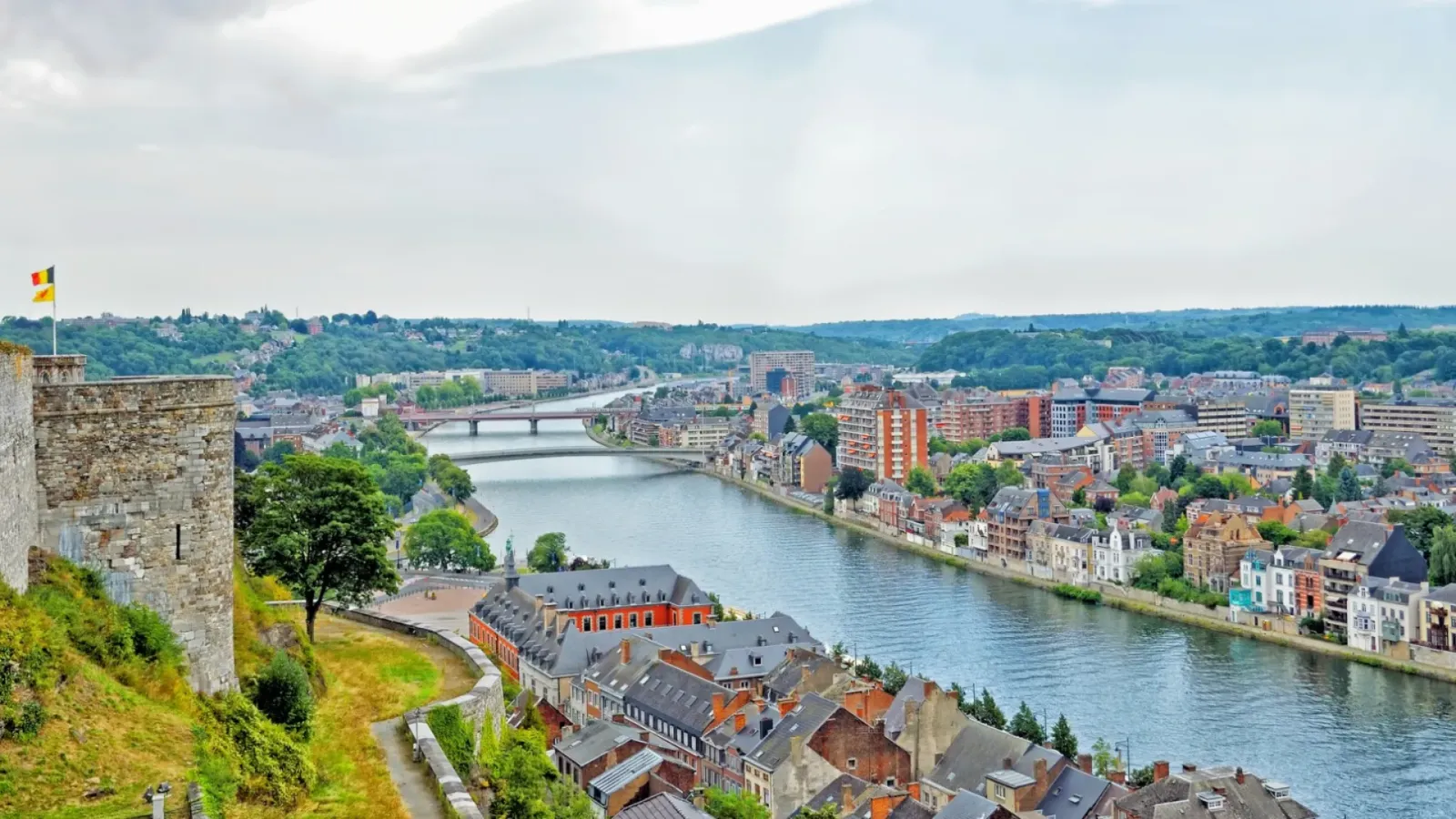 Khung cảnh thành phố Namur tại vùng Wallonia của Bỉ