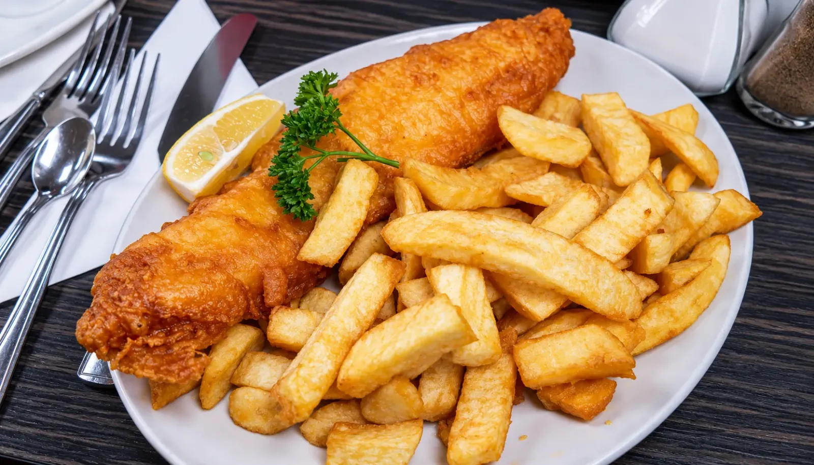 fish-and-chips-mon-an-duong-pho-dac-trung-cua-nuoc-anh
