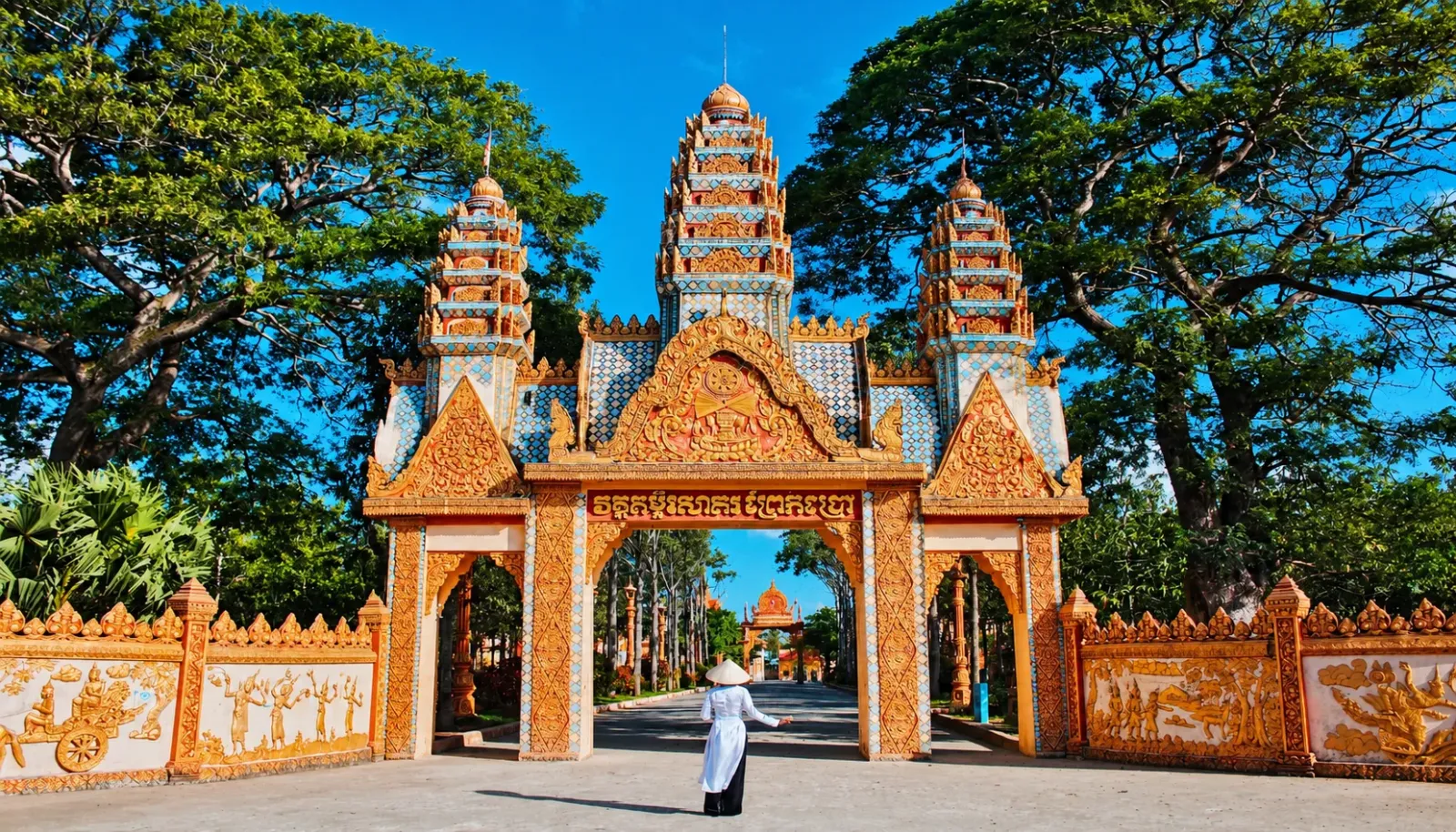 chua-xiem-can-bac-lieu-voi-kien-truc-khmer-dac-sac