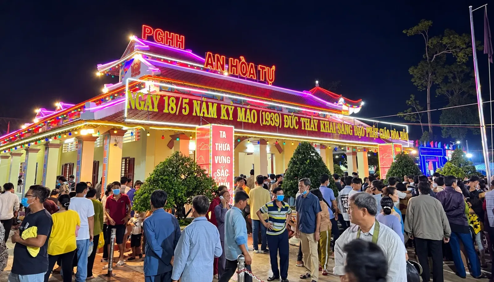 dai-le-18-5-phat-giao-hoa-hao-net-dep-van-hoa-tam-linh-an-giang