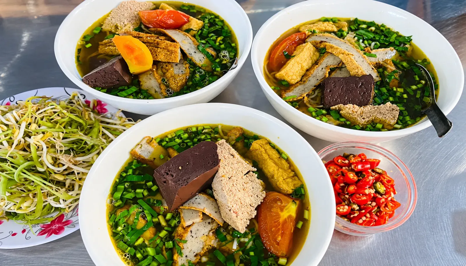 bun-rieu-hai-khiem-dac-san-con-dao