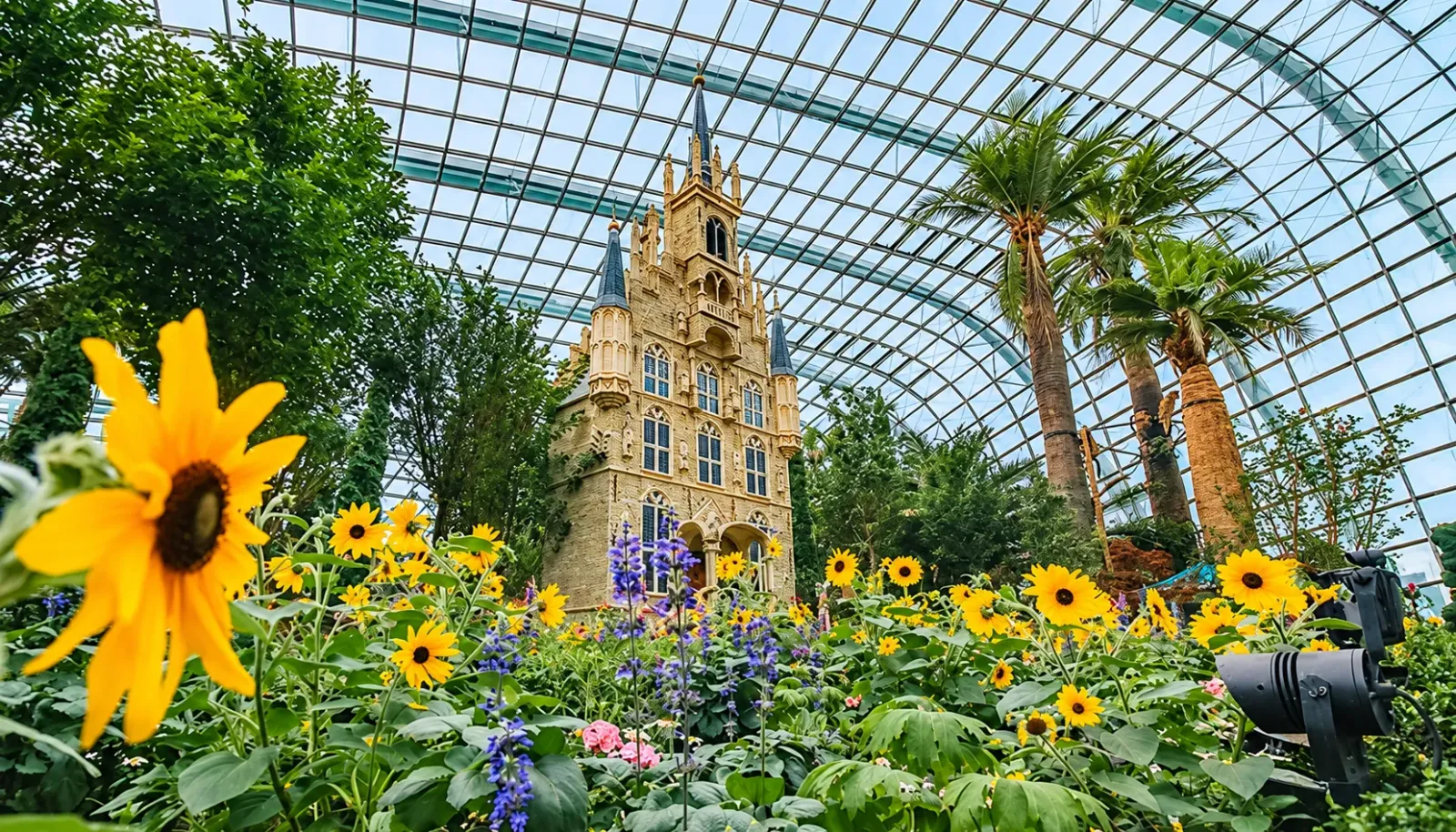 gardens-by-the-bay-khu-vuon-xanh-noi-bat-tai-singapore