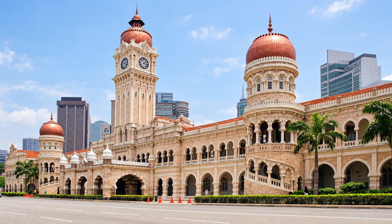 kuala-lumpur-thu-do-hien-dai-va-soi-dong-cua-malaysia