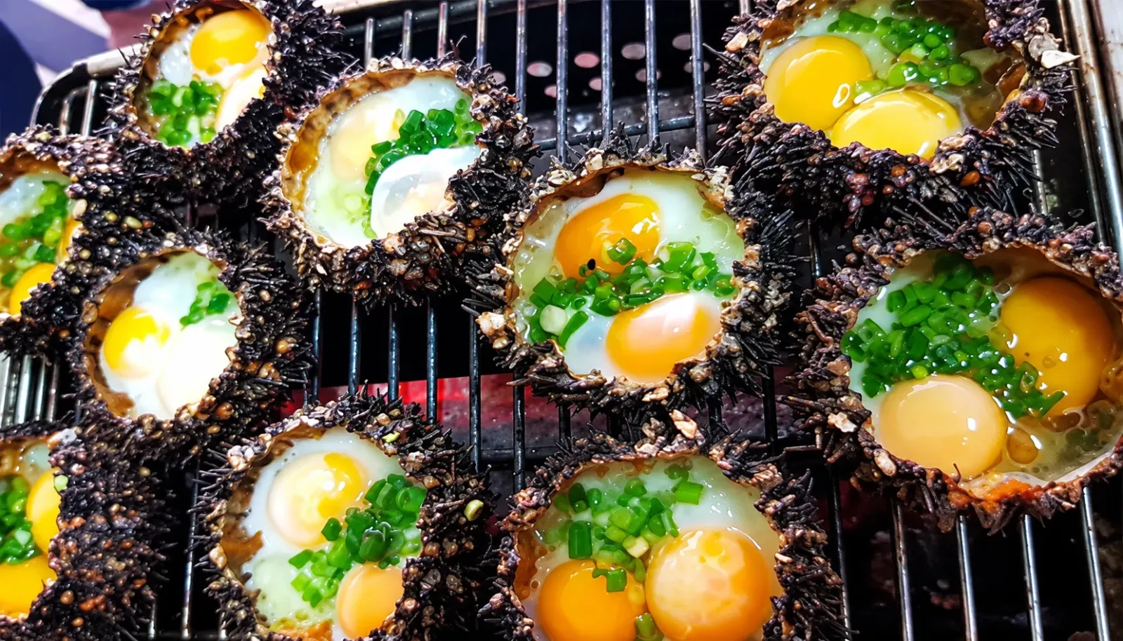 nhum-bien-nuong-mo-hanh-dac-san-hap-dan-cua-vung-bien-nam-du