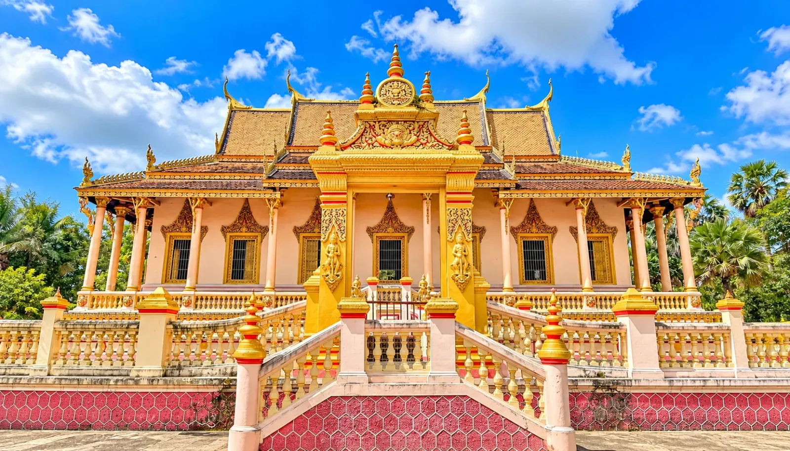 chua-khleang-dau-an-kien-truc-khmer-giua-long-soc-trang