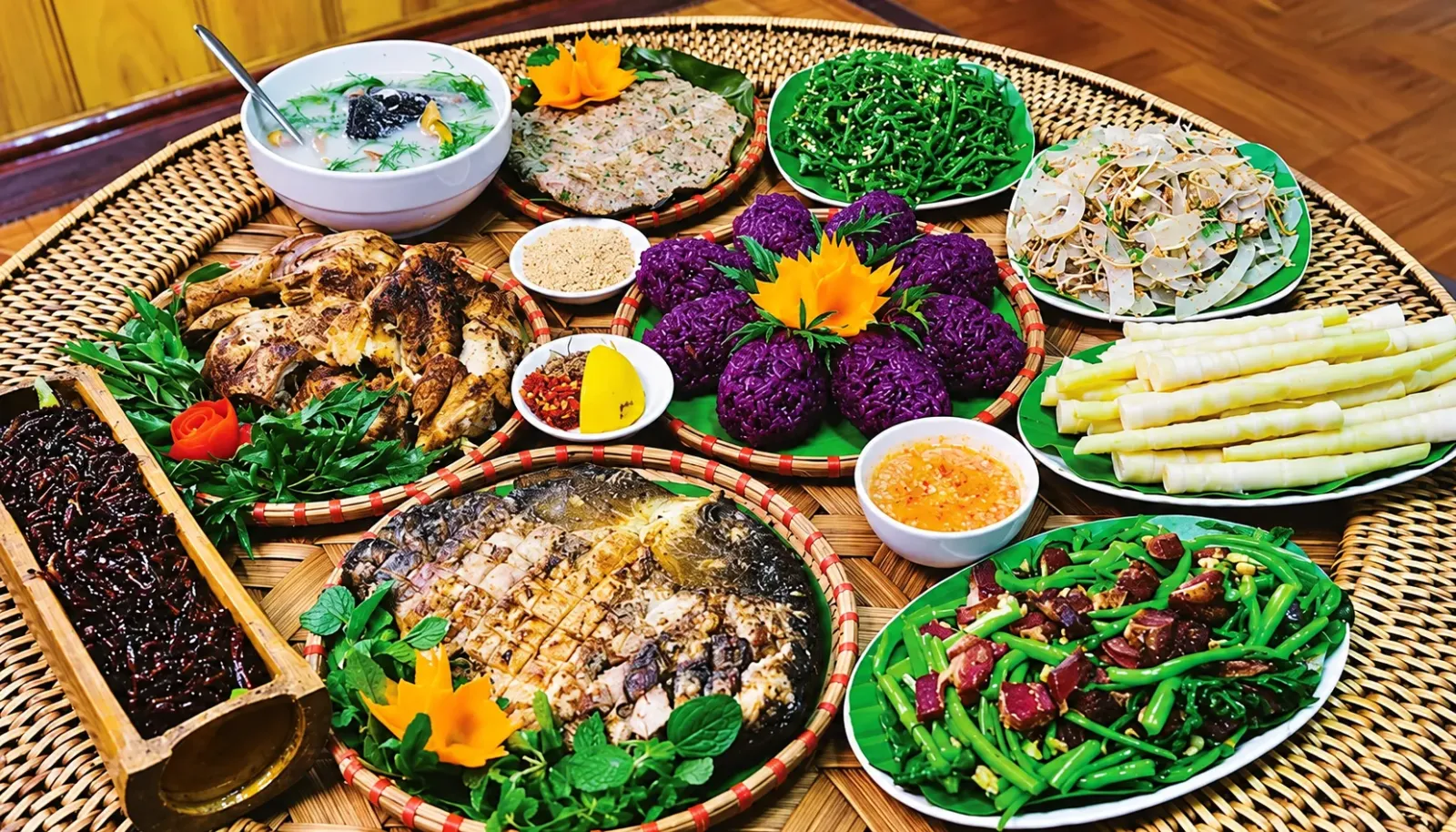 cac-mon-an-dac-sac-mang-dam-huong-vi-am-thuc-tay-bac