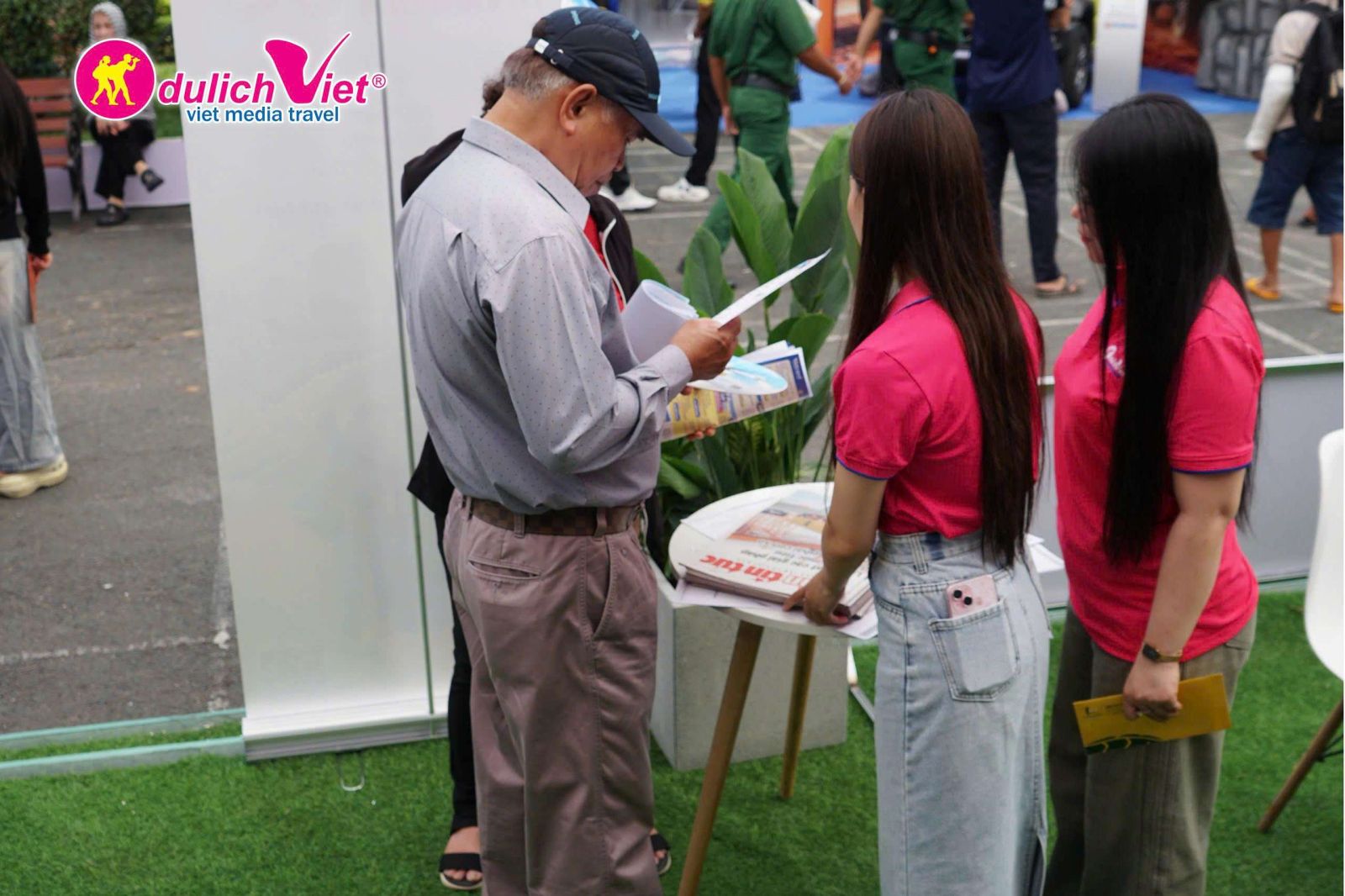 Tư vấn tour chuyên nghiệp tại Du Lịch Việt