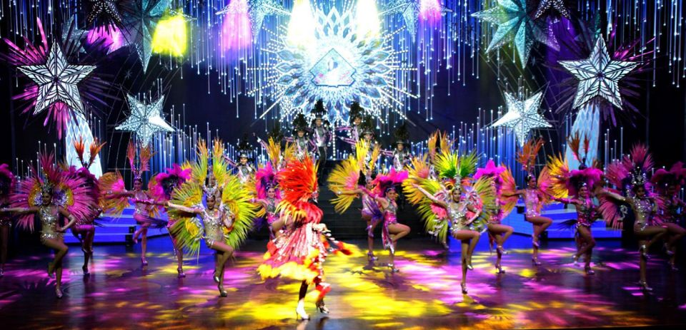 Sân khấu hoành tráng của Alcazar Show